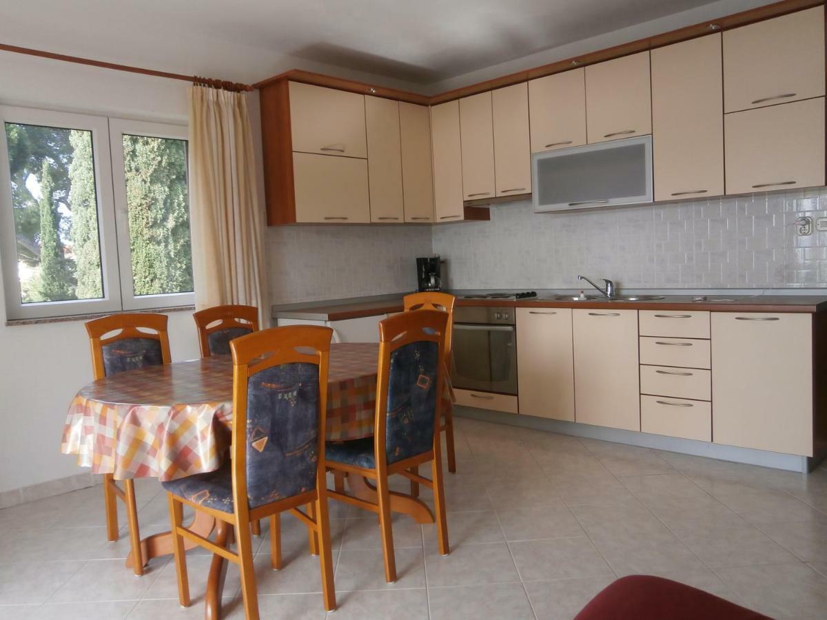 Apartment Maglica Zlarin Buitenkant foto
